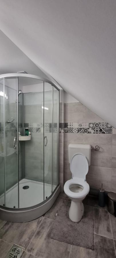 Karacsony Guest House Lunca de Sus Ngoại thất bức ảnh