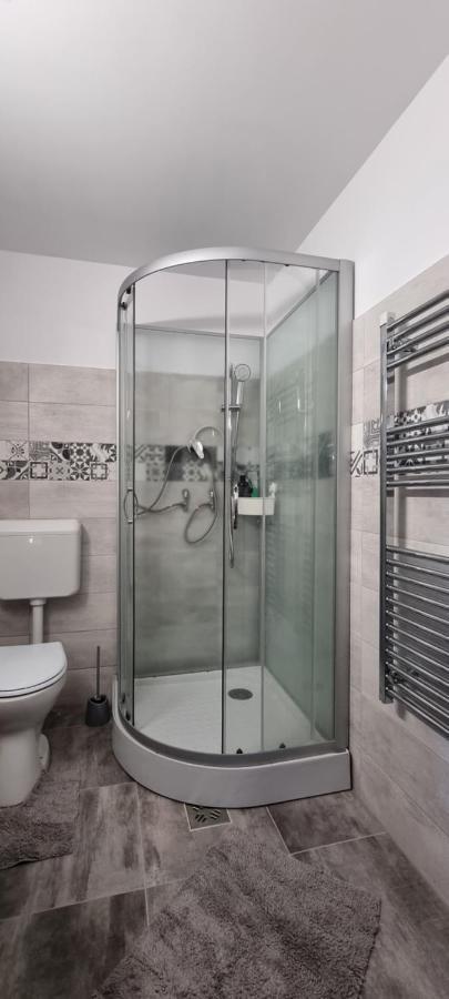 Karacsony Guest House Lunca de Sus Ngoại thất bức ảnh